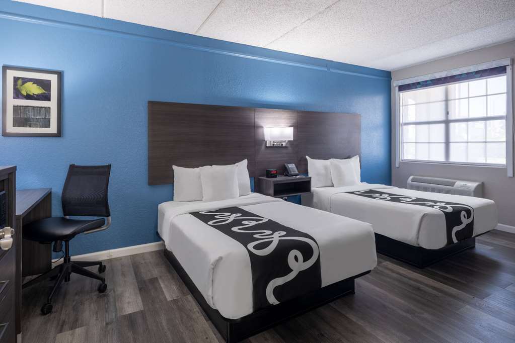 La Quinta Inn by Wyndham Sacramento North - photo 17
