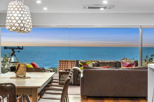 Luxury Beach Views on the Terrace sleeps 10 in Ocean Grove, Australia
