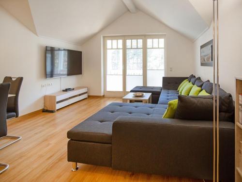 Dünenpark Binz Komfortplus Ferienwohnung mit 1 Schlafzimmer und Balkon im Dachgeschoss 294 — 4-Star Luxury Hotel in Ostseebad Binz, Germany