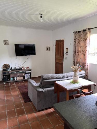 Sitio piscina natural lago rio in Juquitiba, Brasil