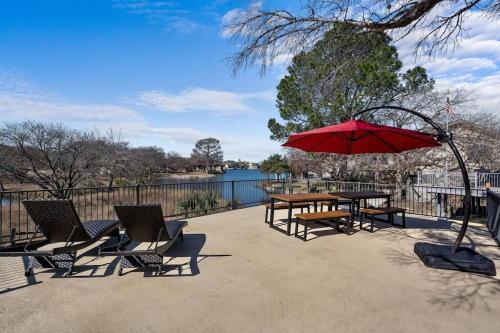 Horseshoe Bay Lakefront Pool Hot Tub Lake LBJ — hotel in Horseshoe Bay