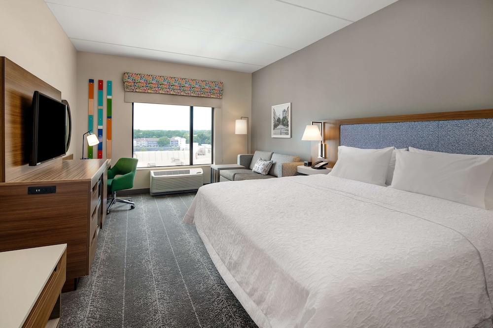 Hampton Inn & Suites Raleigh Midtown - photo 14