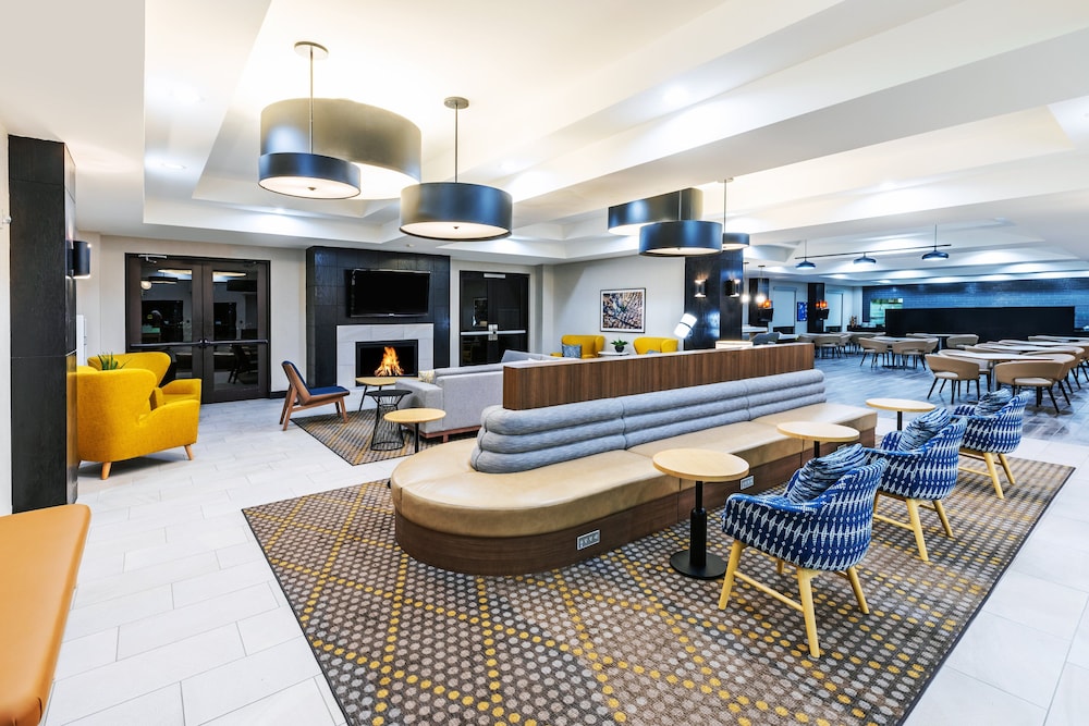 Holiday Inn Hotel & Suites Tulsa South by IHG - photo 46