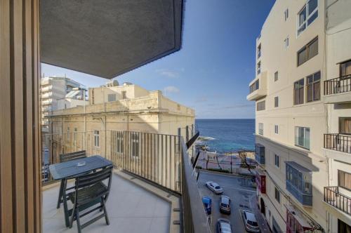 Sea View Gem in the Heart of Sliema — 4-Star Luxury Hotel in Sliema, Malta