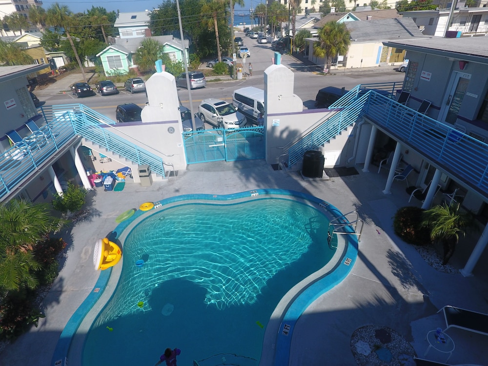 Royal North Beach All Suites - photo 21