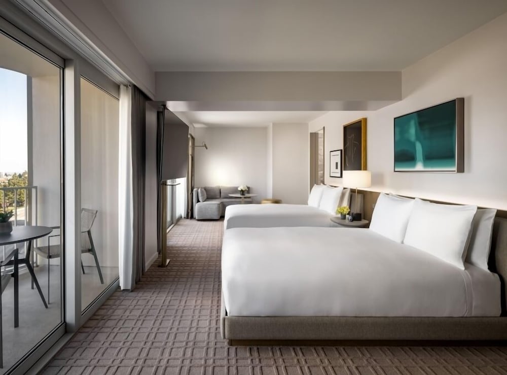 Fairmont Century Plaza Gold Experience - photo 11