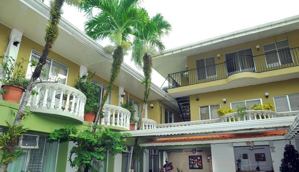 Hotel Malinche - carbon neutral hotel in Quepos