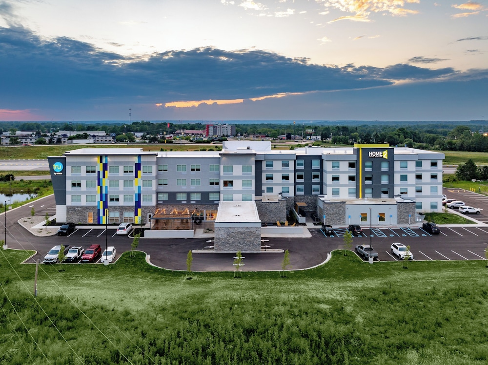 Tru by Hilton Kalamazoo - photo 4