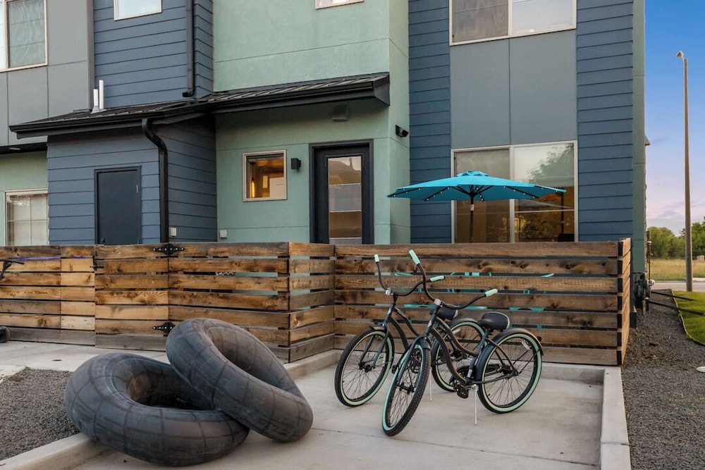 Old Town Modern New Build: Rftp Spa W Mtn Views - photo 29