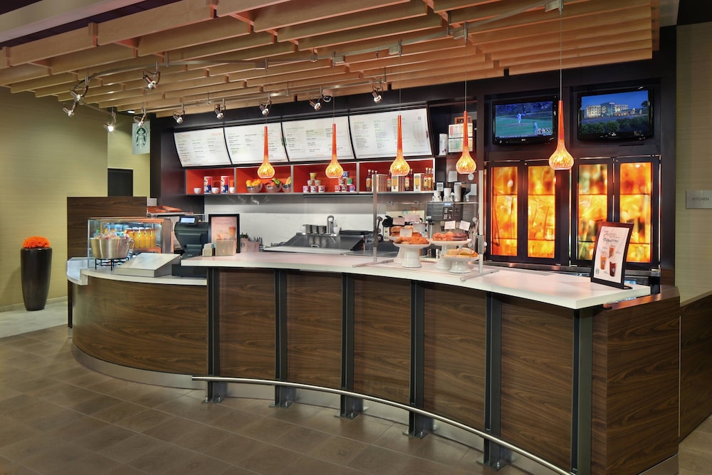 Courtyard Philadelphia Coatesville Exton pet-friendly hotel Coatesville