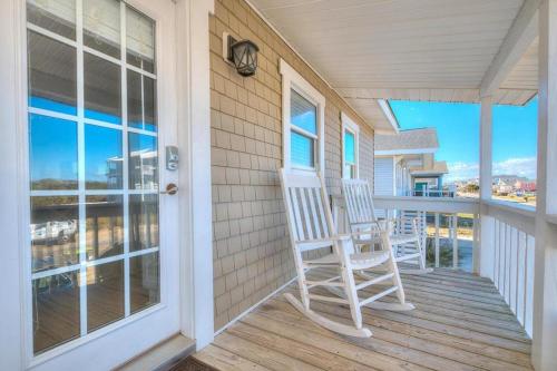 Humble by the Sea - photo 10