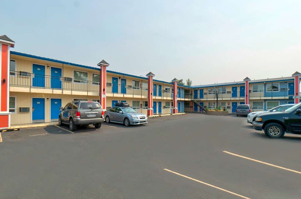 Studio 6 Suites Albany OR - photo 5