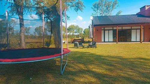 Casa con pileta en Paso de la Patria — 4-Star Luxury Hotel in Paso De La Patria, Argentina