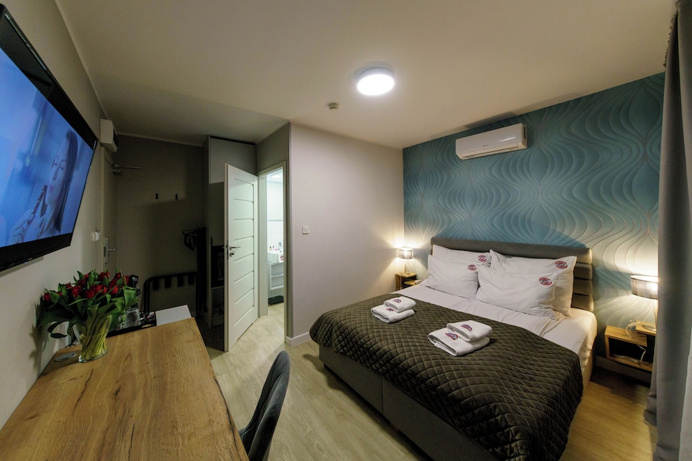 Kamienica No 111a Warsaw Airport — hotel near Warsaw Chopin Airport