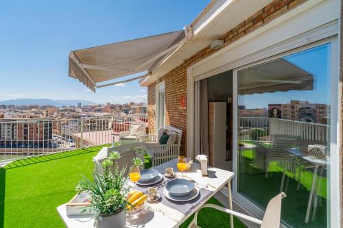 Sea views Penthouse City Center — 4-Star Luxury Hotel in Malaga, Spain