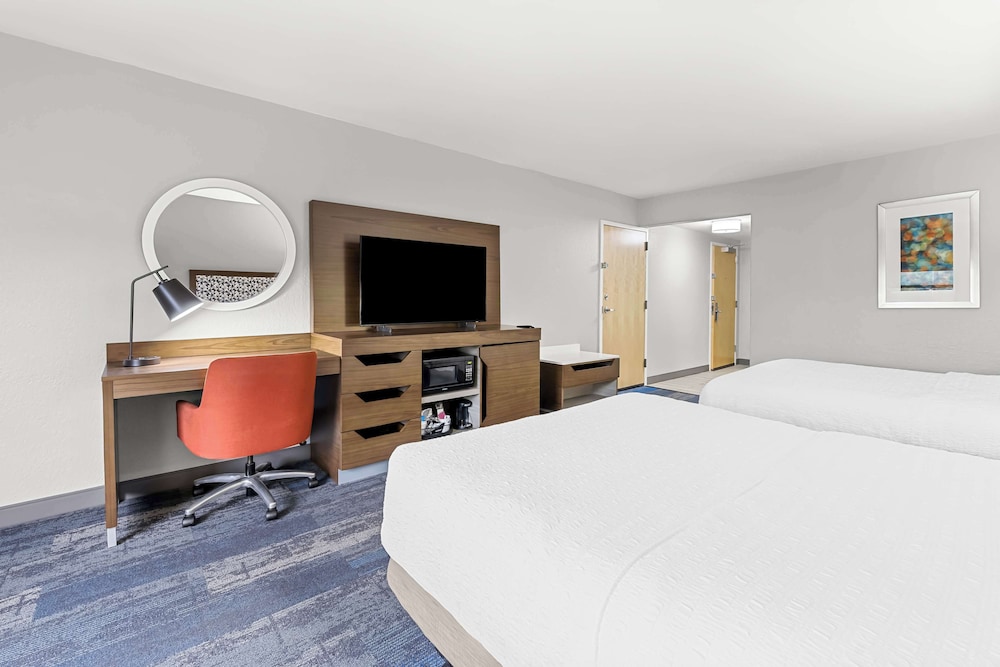 Hampton Inn Florence Midtown near University of North Alabama - photo 7