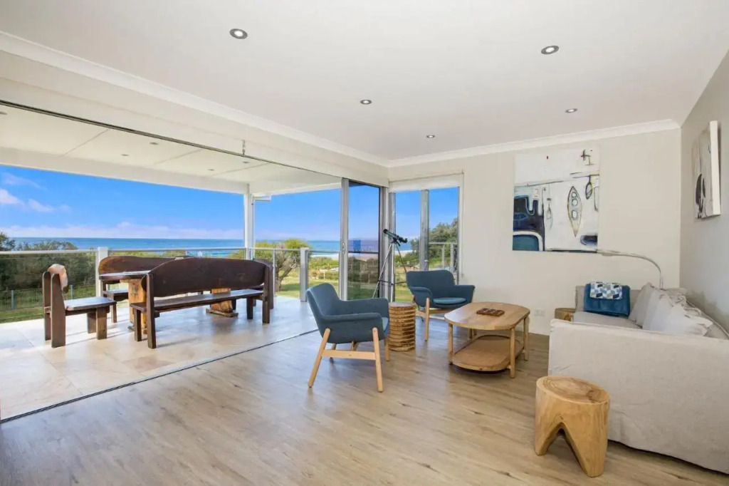 Watermans Pet Friendly 1 Min Walk to Beach — hotel in Culburra Beach