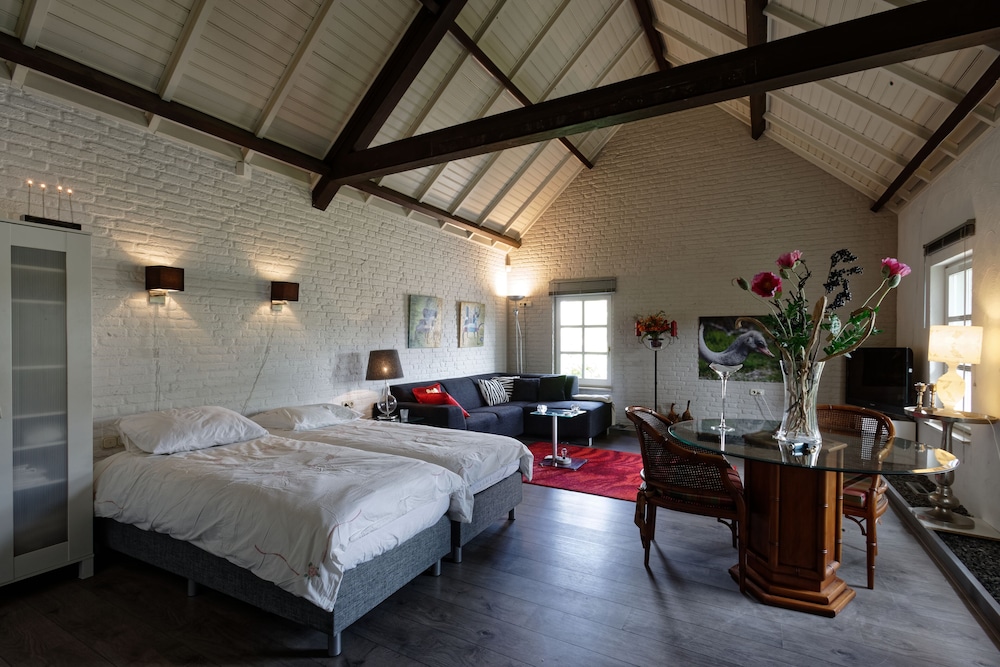 Room room to Rent With own Entrance liv — hotel in Blitterswijck