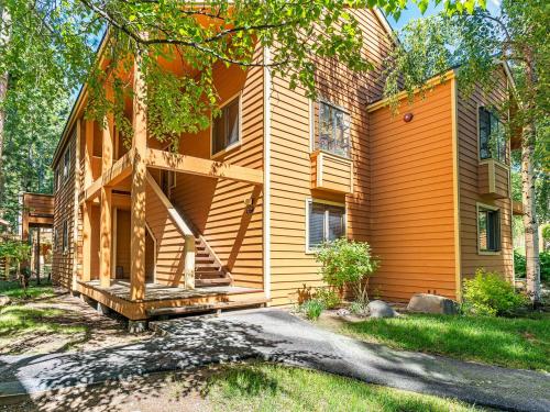 The McCloud Condominium complex is one of the most popular vacation rentals — 4-Star Luxury Hotel in Incline Village, United States