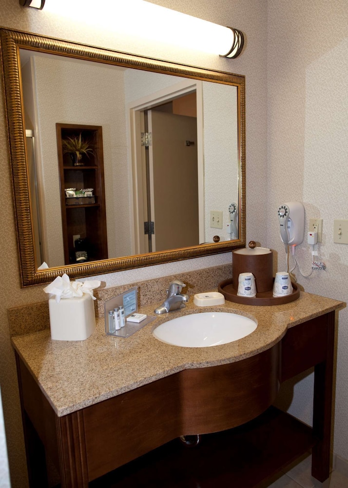 Hampton Inn & Suites Pittsburg CA - photo 54