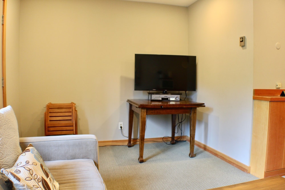 Crystal Chalets Condominiums at Crystal Mountain Ski Resort - photo 92