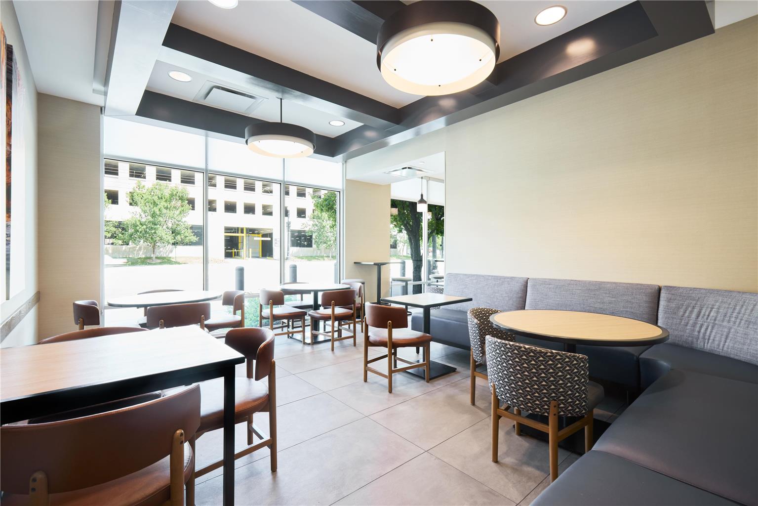 Hyatt Place Salt Lake City Downtown The Gateway - photo 11