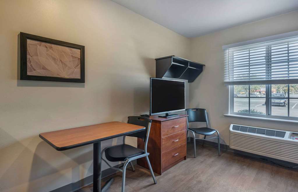 WoodSpring Suites Springdale - photo 10