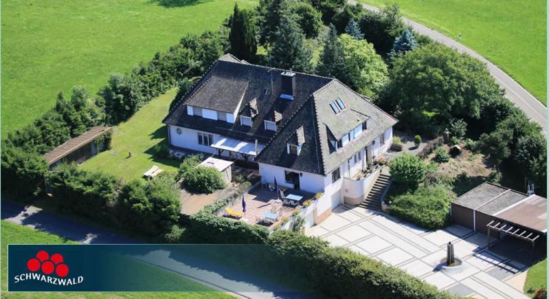 Apartment Haus Pflingsteck Nahe Europa Park Rulantica — 4-Star Luxury Hotel in Lahr, Germany