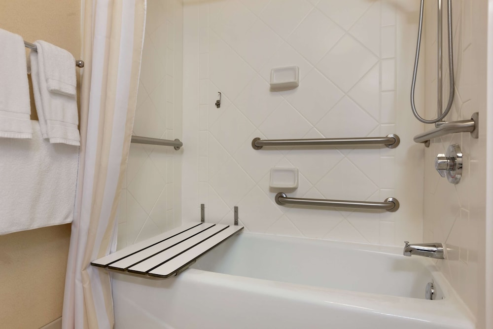 Hilton Garden Inn Fredericksburg - photo 20