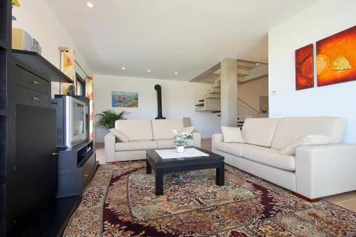 Villa La Vinya Gran by Sealand Villas — 4-Star Luxury Hotel in Pollenca, Spain
