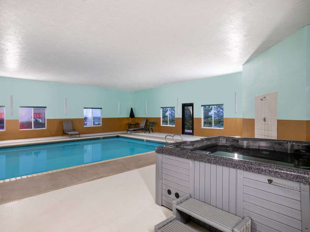 Baymont by Wyndham Limon - photo 9