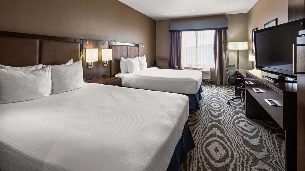 Best Western Plus Williston Hotel & Suites - photo 4
