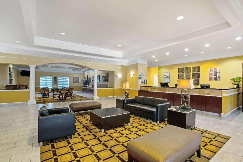 La Quinta Inn & Suites by Wyndham Mobile Tillman's Corner - photo 11