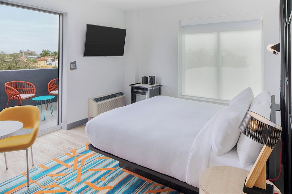 Aloft Fort Lauderdale Airport - photo 11