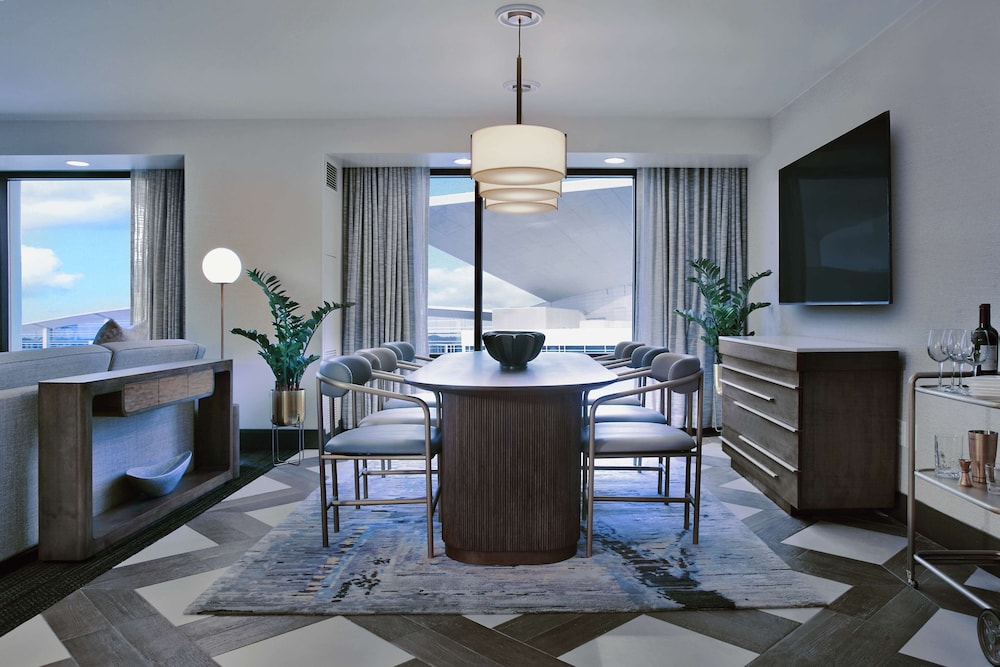 Hilton Omaha - photo 29