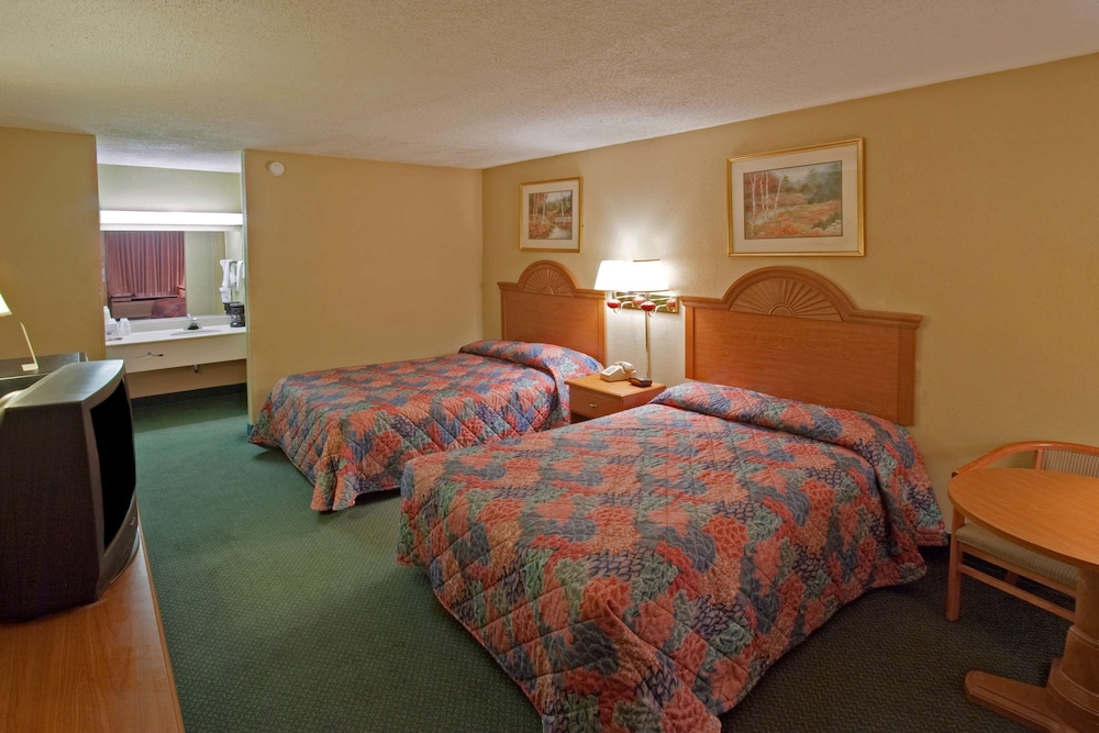 Americas Best Value Inn Grenada - photo 10