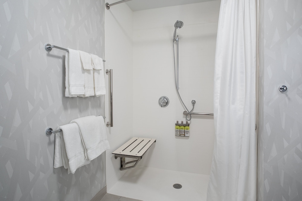 Holiday Inn Express & Suites Denver Ne Brighton by IHG - photo 6