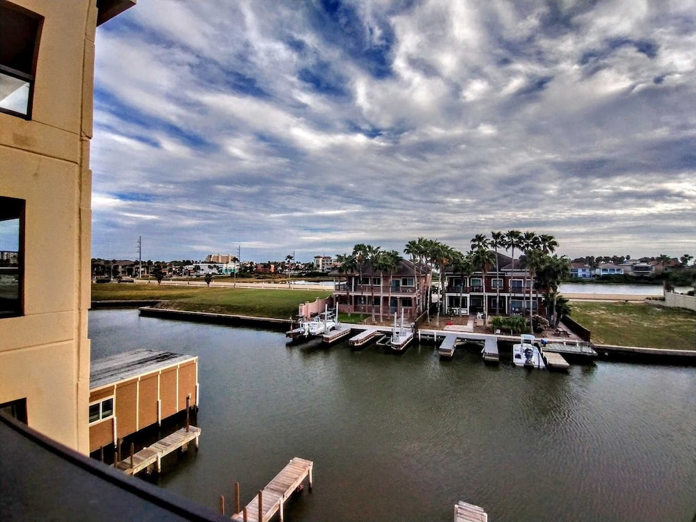 Landfall Towers 34 Minium 1 Bedroom Condo by RedAwning - photo 21