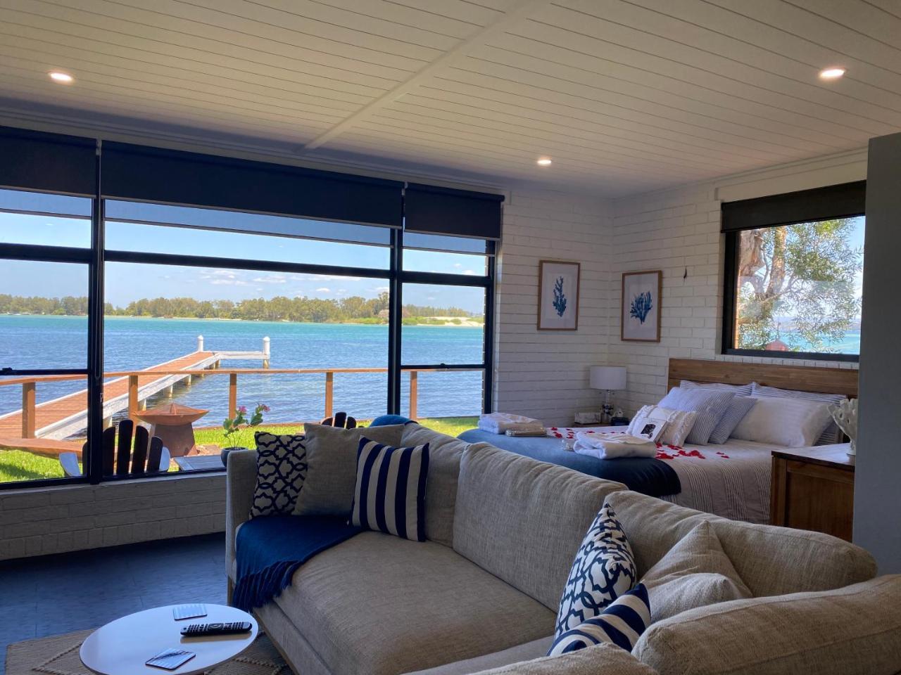Serenity By The Lake Romantic Waterfront Couple S Getaway — Marks Point
