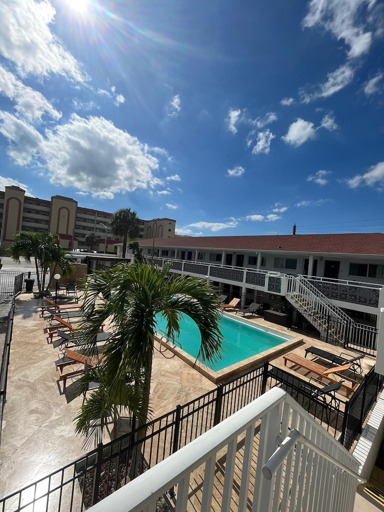 Holiday Isles Resort - photo 106