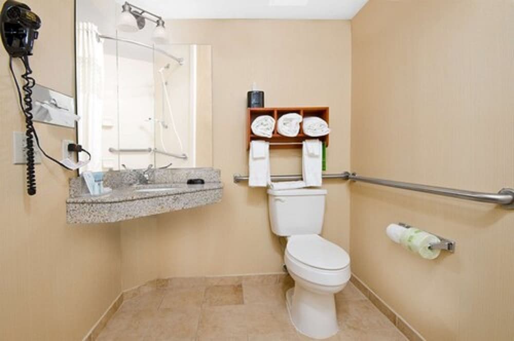 Hampton Inn Asheboro - photo 26