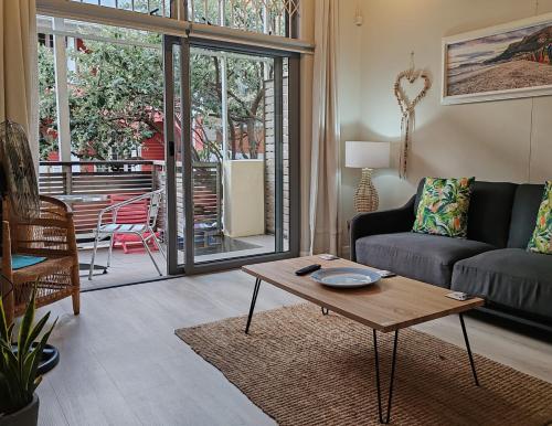 Coastal Studio Empire Apartment — 4-Star Luxury Hotel in Cape Town, South Africa