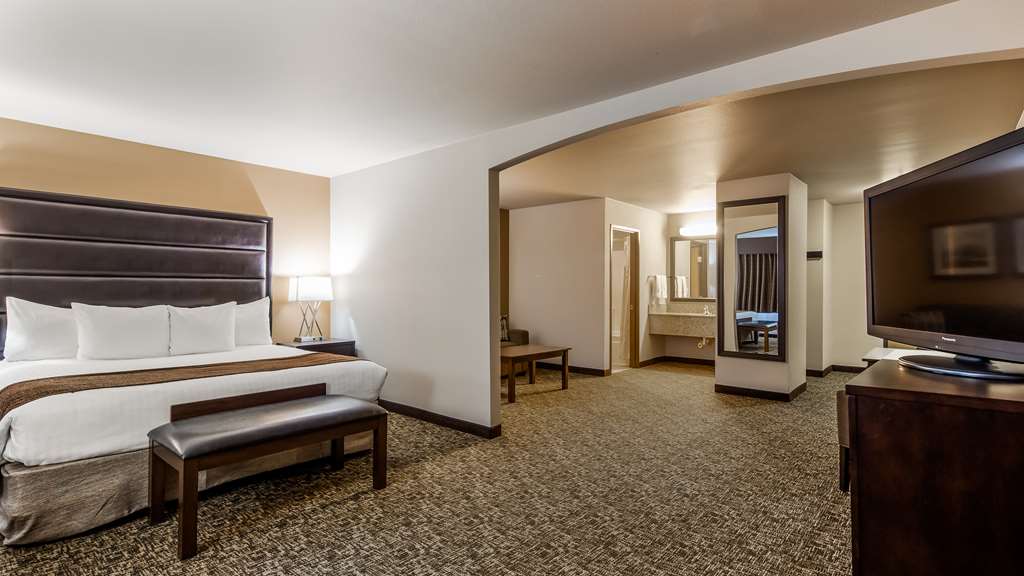 Best Western Oak Meadows Inn - photo 3