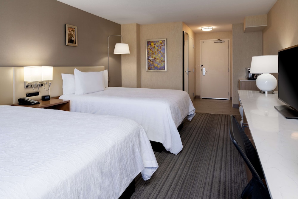 Hilton Garden Inn Roseville - photo 11