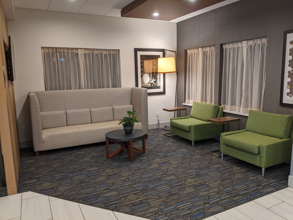 Holiday Inn Express South Burlington by IHG - photo 6