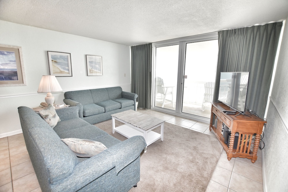 0512 Waters Edge Resort 3 Bedroom Condo by RedAwning - photo 21