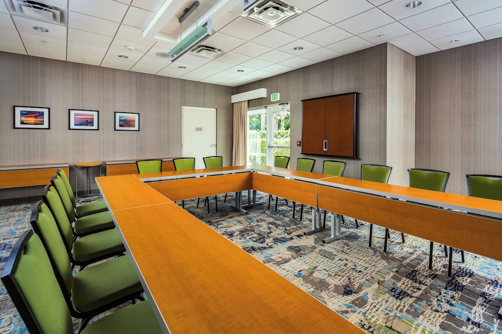 Springhill Suites by Marriott Vero Beach - photo 46