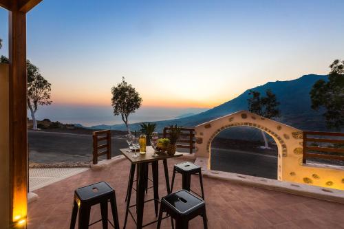 Galini Luxury Homes — 4-Star Luxury Hotel in Agios Vasileios, Greece