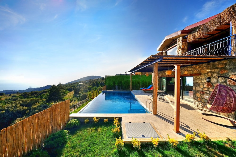 2 Bedroom Private Villa Located in Oludeniz — 4-Star Luxury Hotel in Fethiye, Turkey