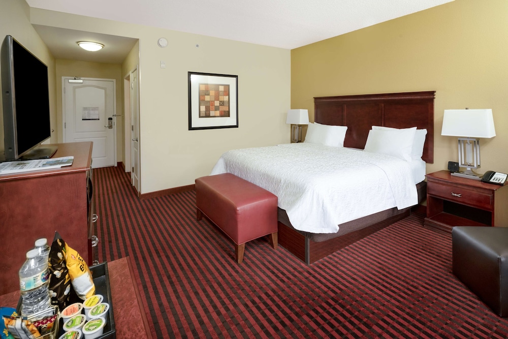Hampton Inn Covington GA - photo 13